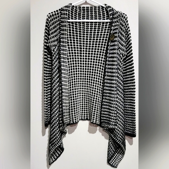 BCBGMaxAzria  knit cardigan - Picture 1 of 7